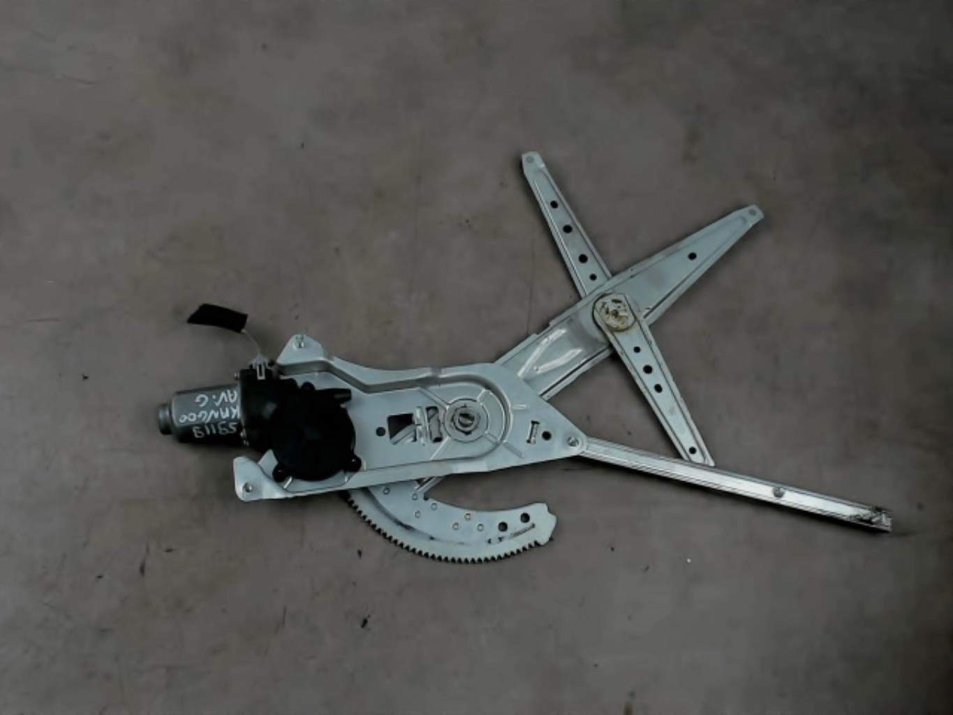 Leve vitre electrique avant gauche