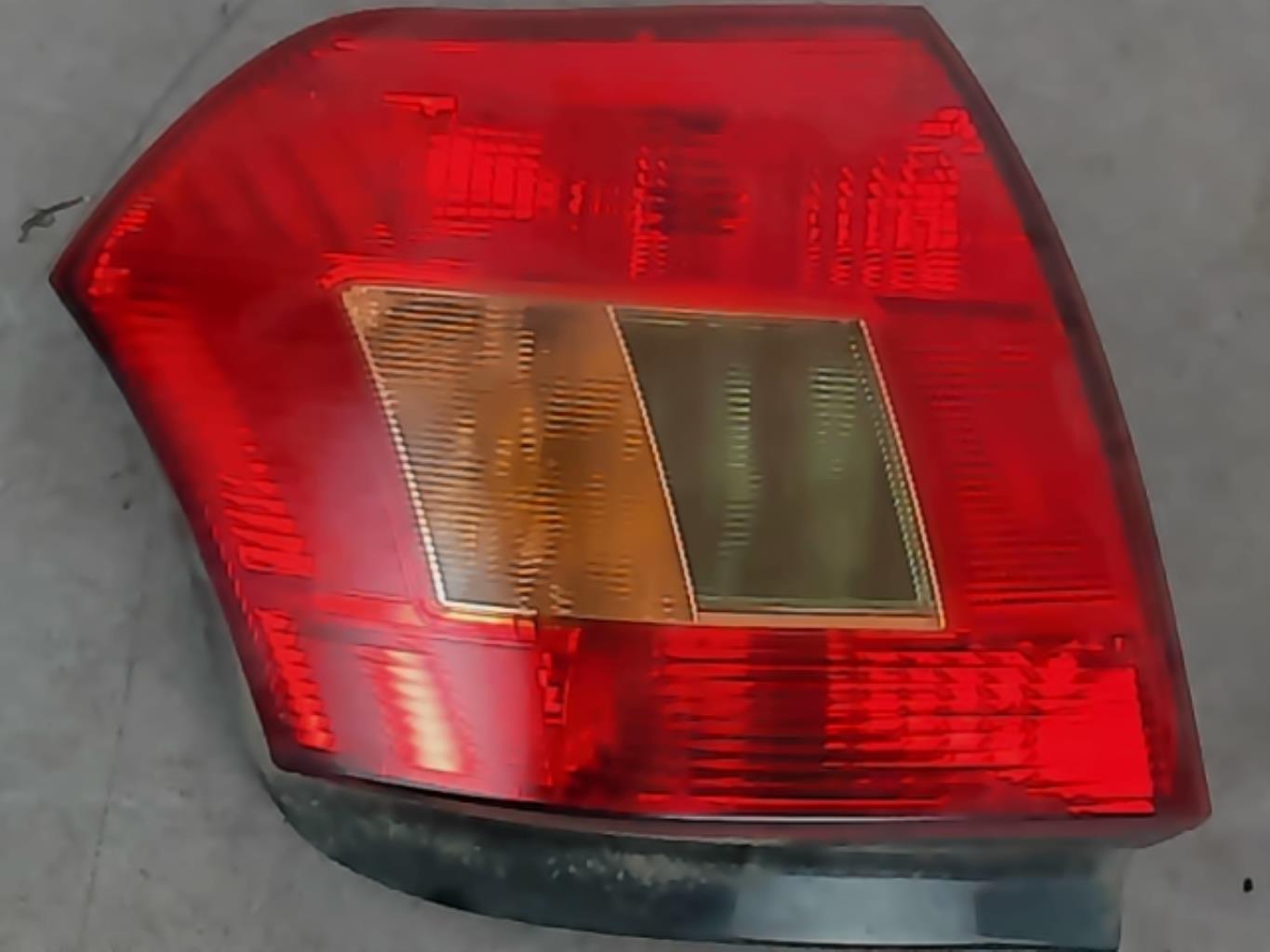 Fanale posteriore principale destro (luci)