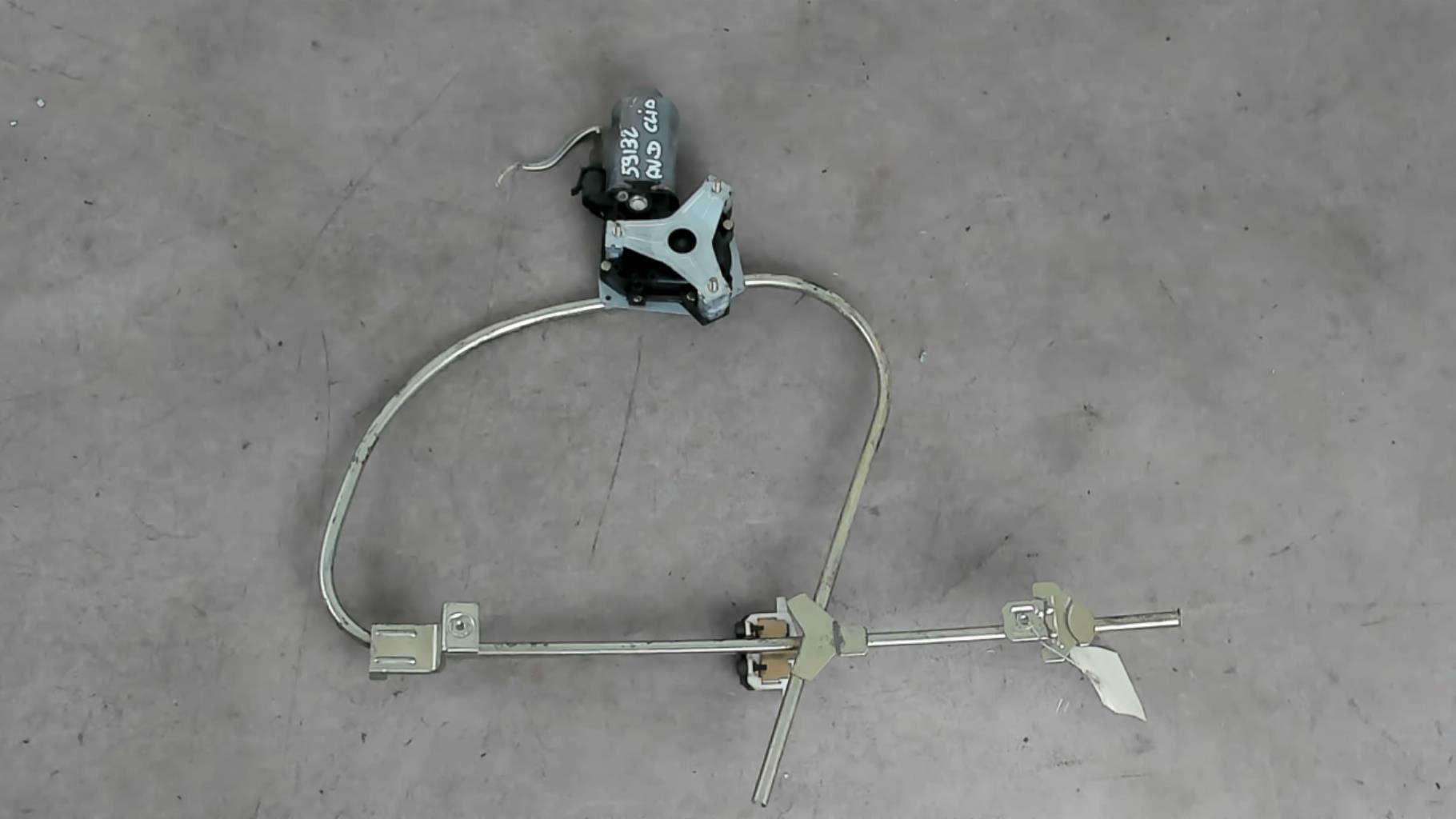 Leve vitre electrique avant droit