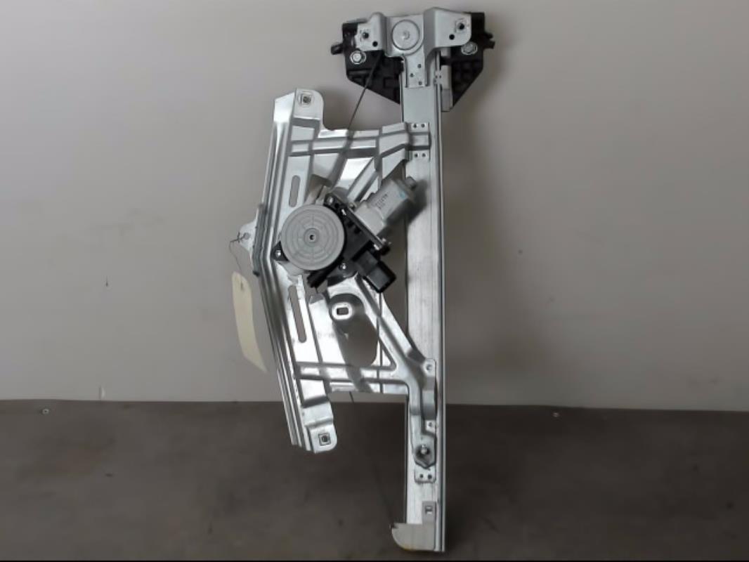 Leve vitre electrique avant droit
