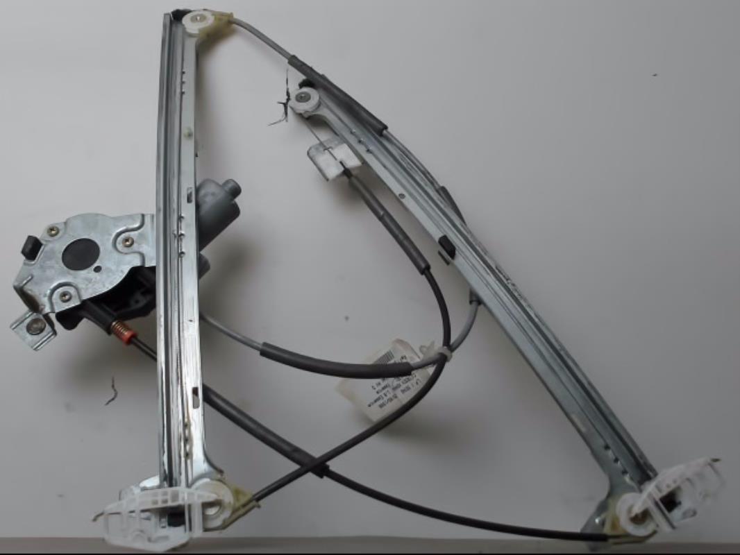 Leve vitre electrique avant droit