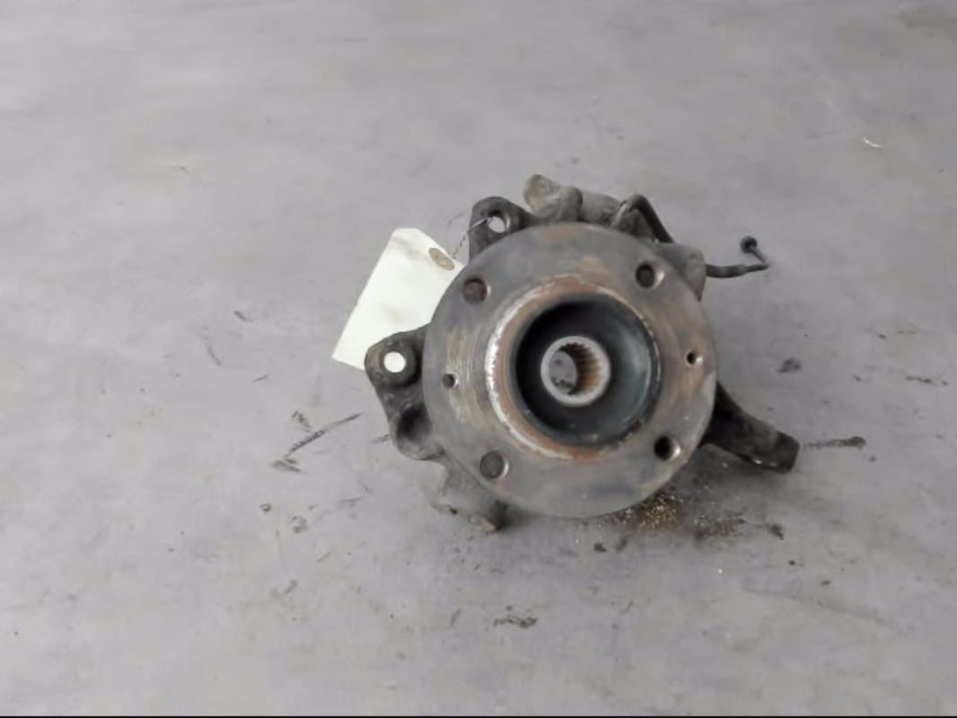 Fusee avant gauche