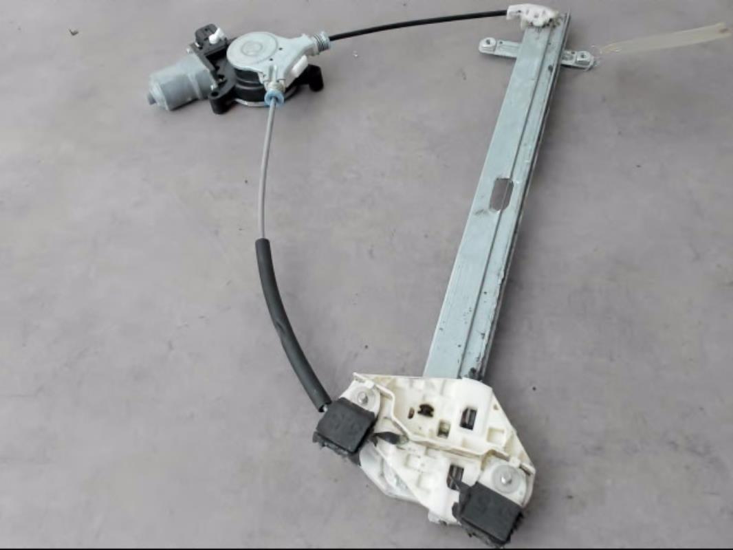 Leve vitre electrique avant droit