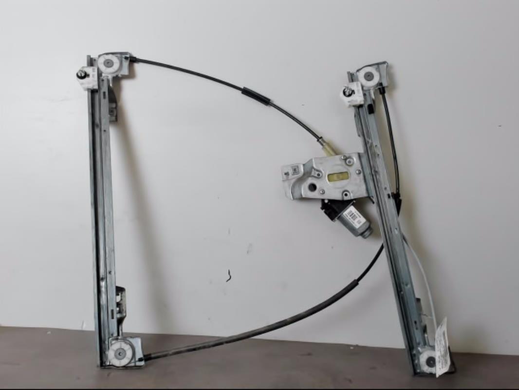 Leve vitre electrique avant droit