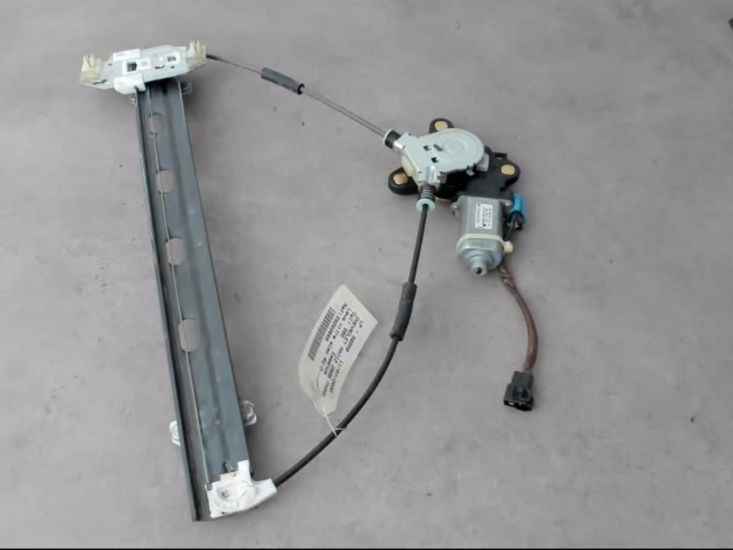 Leve vitre electrique avant droit