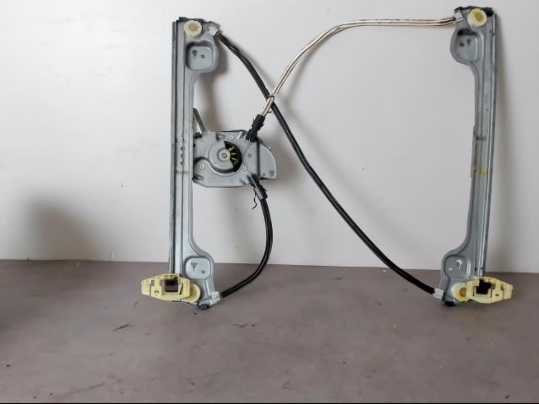 Leve vitre electrique avant gauche