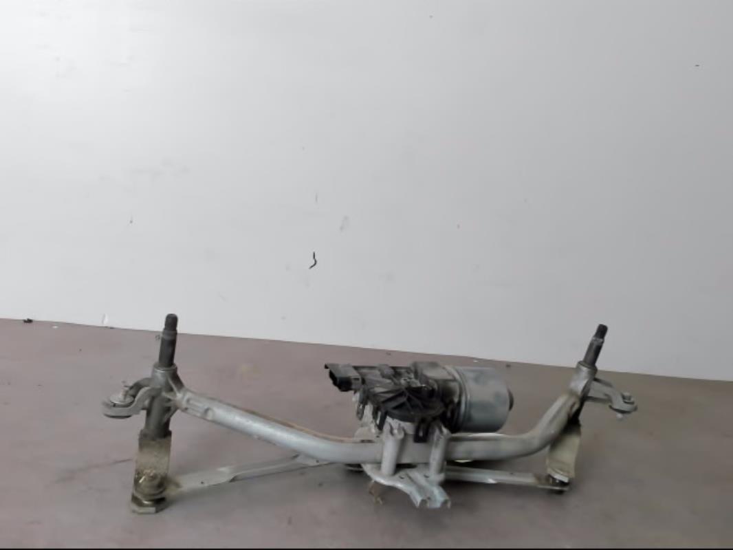 Moteur essuie glace avant