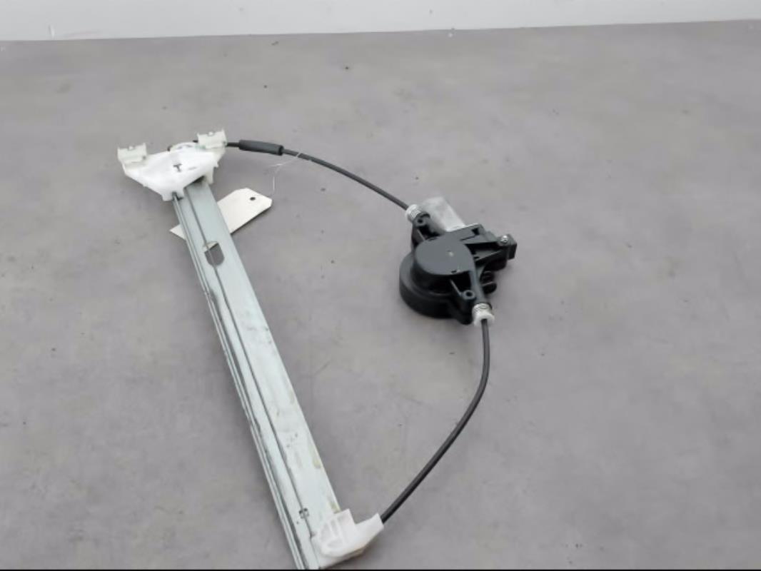 Leve vitre electrique avant droit