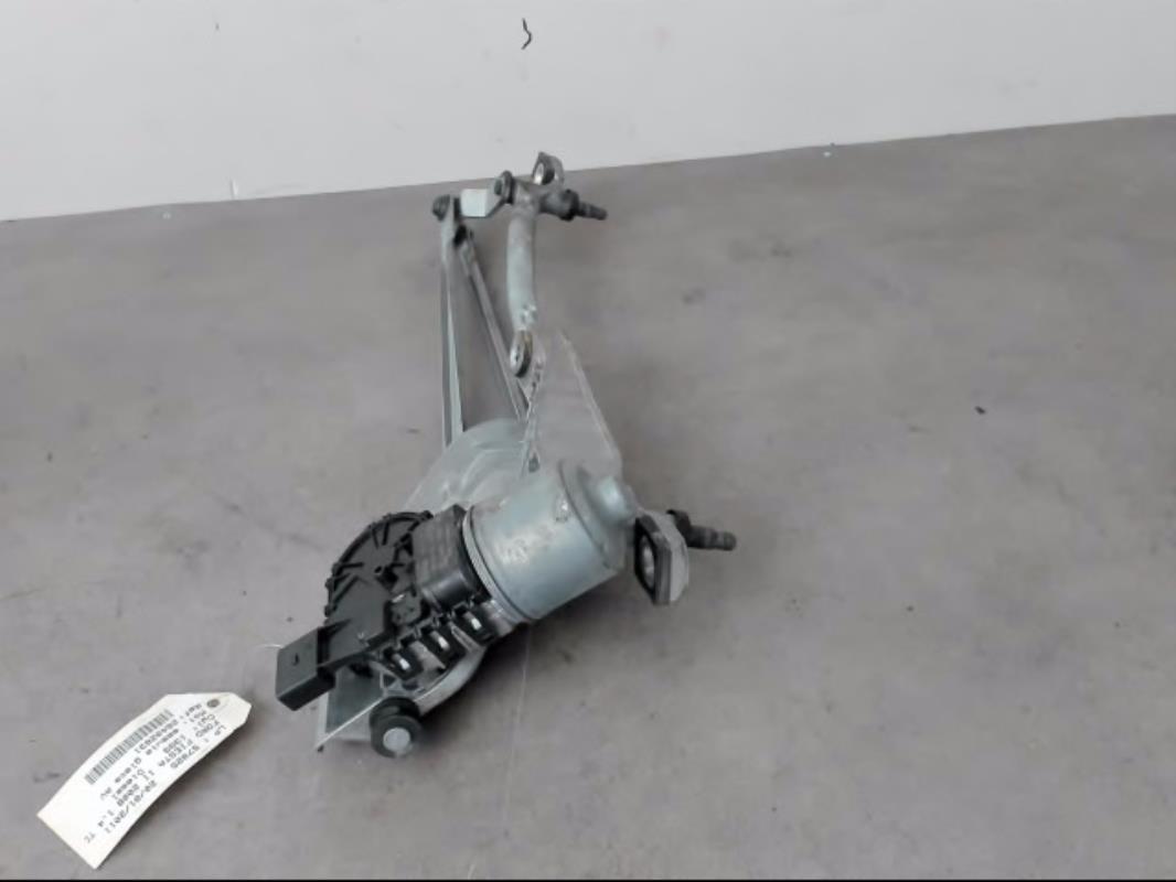Moteur essuie glace avant