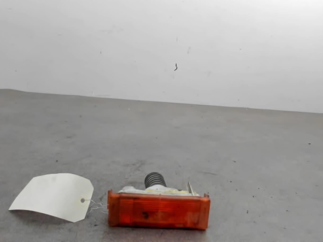 Optique avant secondaire gauche (feux)(clignotant)
