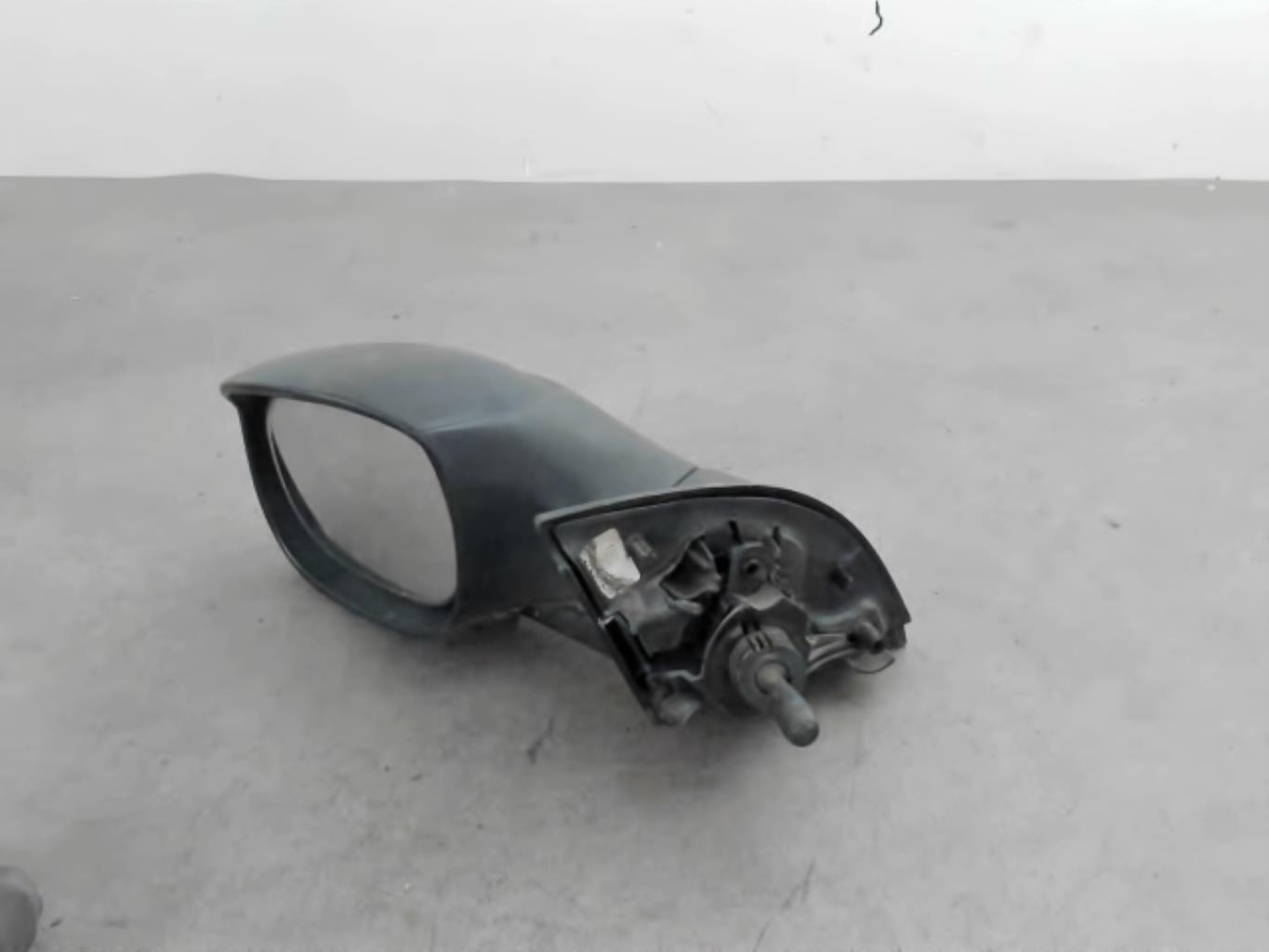 Specchietto retrovisore sinistro