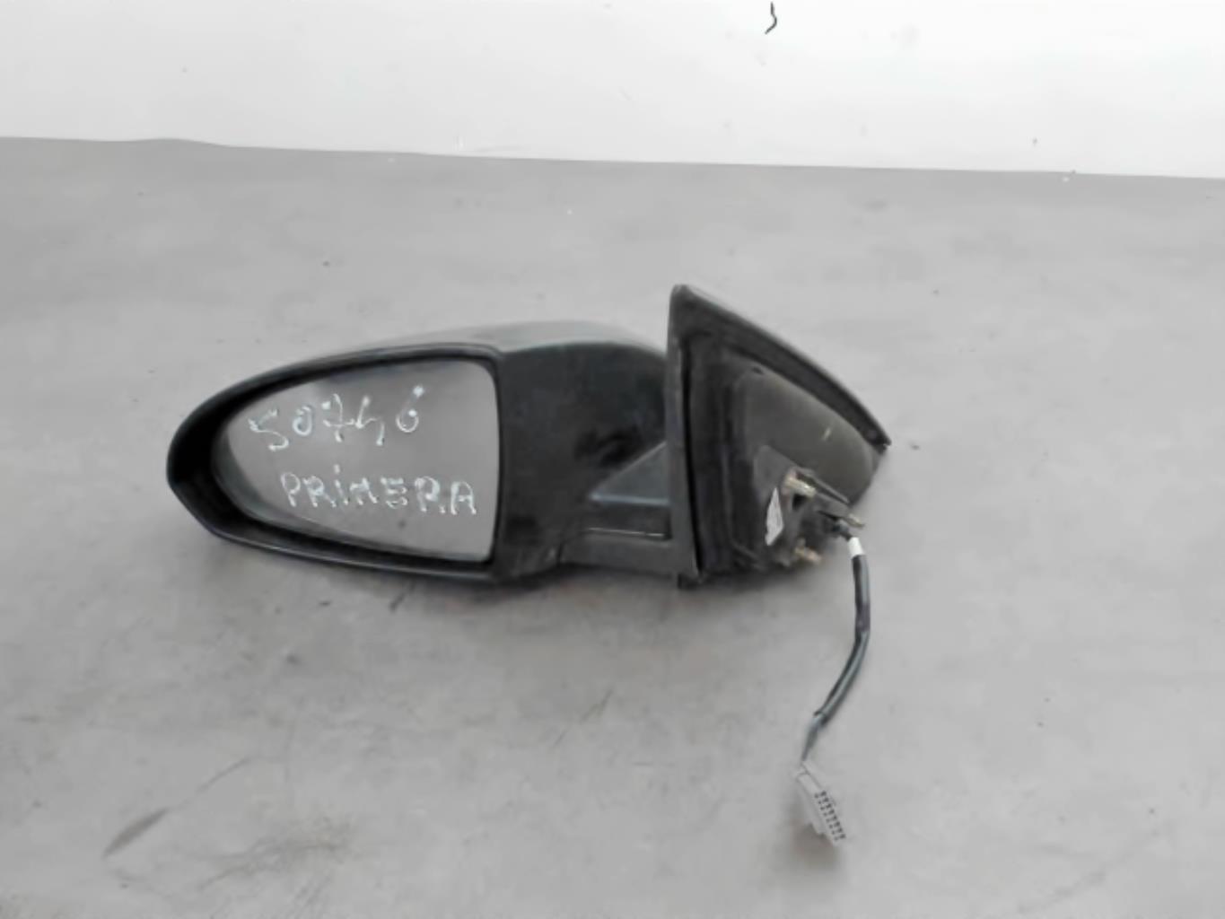 Retrovisor izquierdo