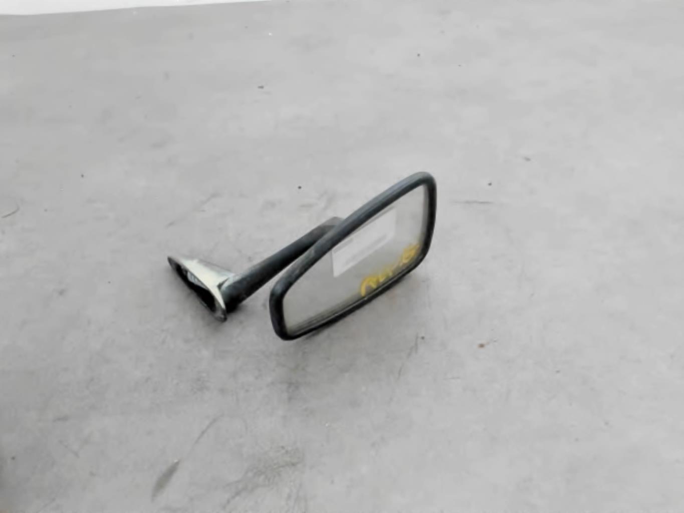 Retrovisor izquierdo
