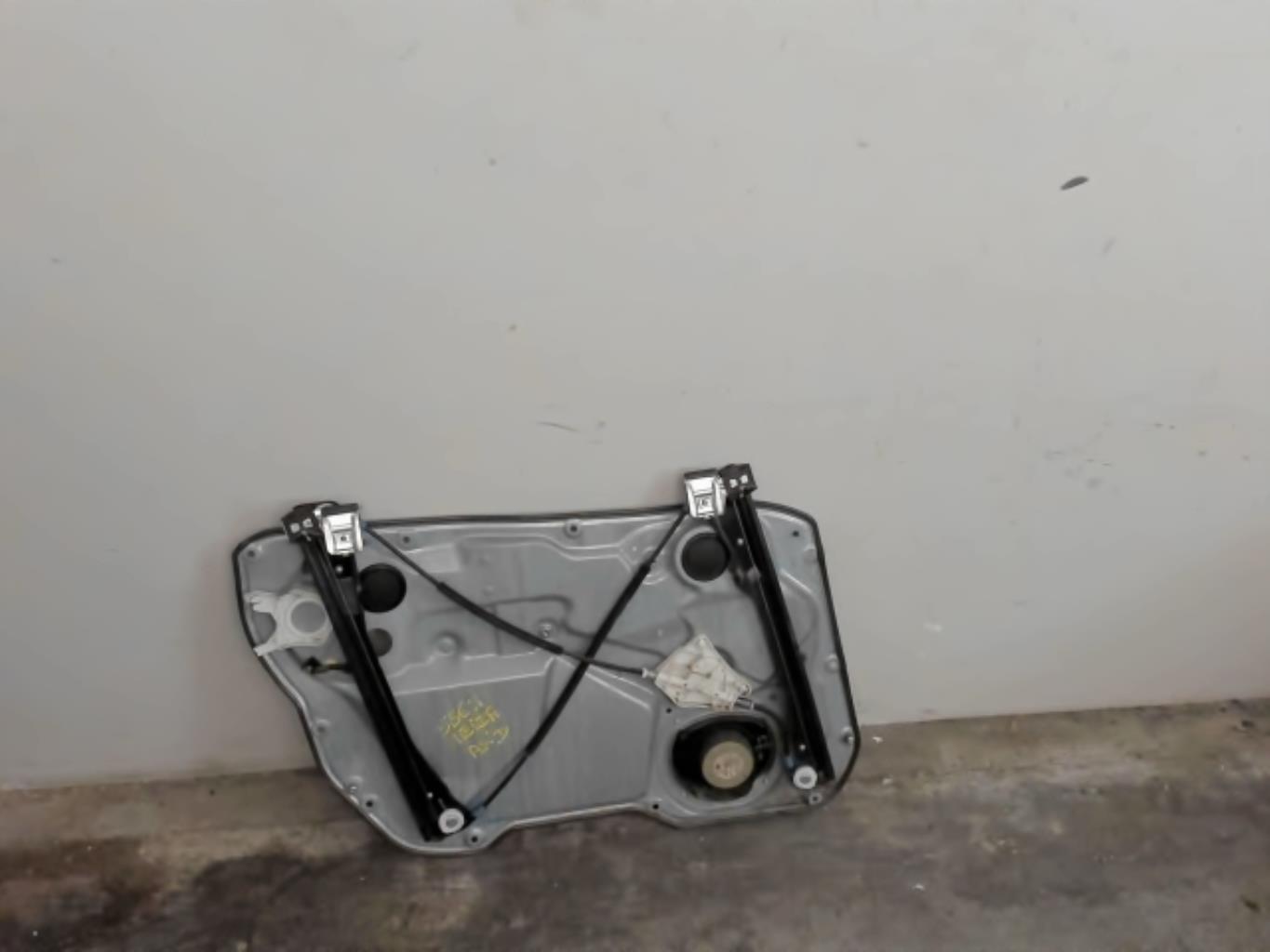 Leve vitre electrique avant droit