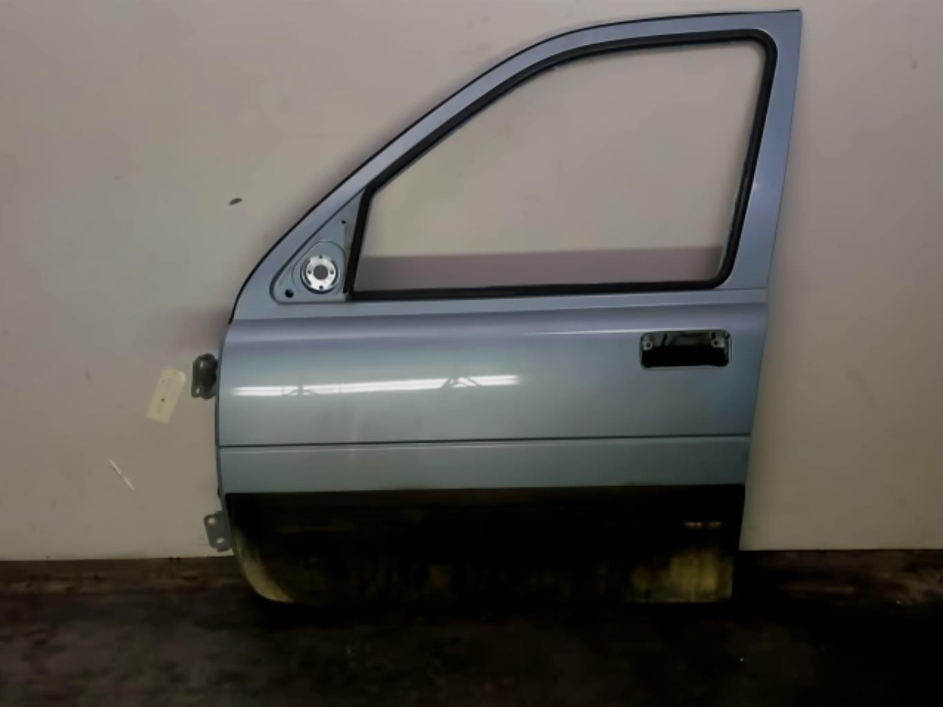 Porte avant gauche