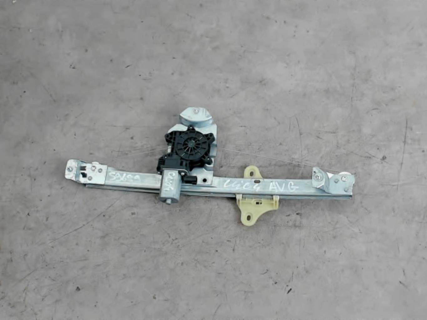 Leve vitre electrique avant gauche