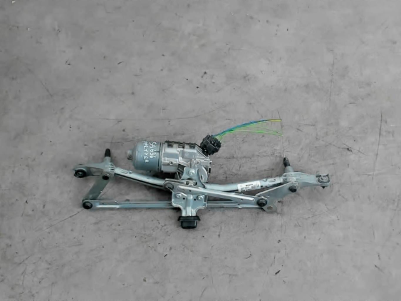 Moteur essuie glace avant