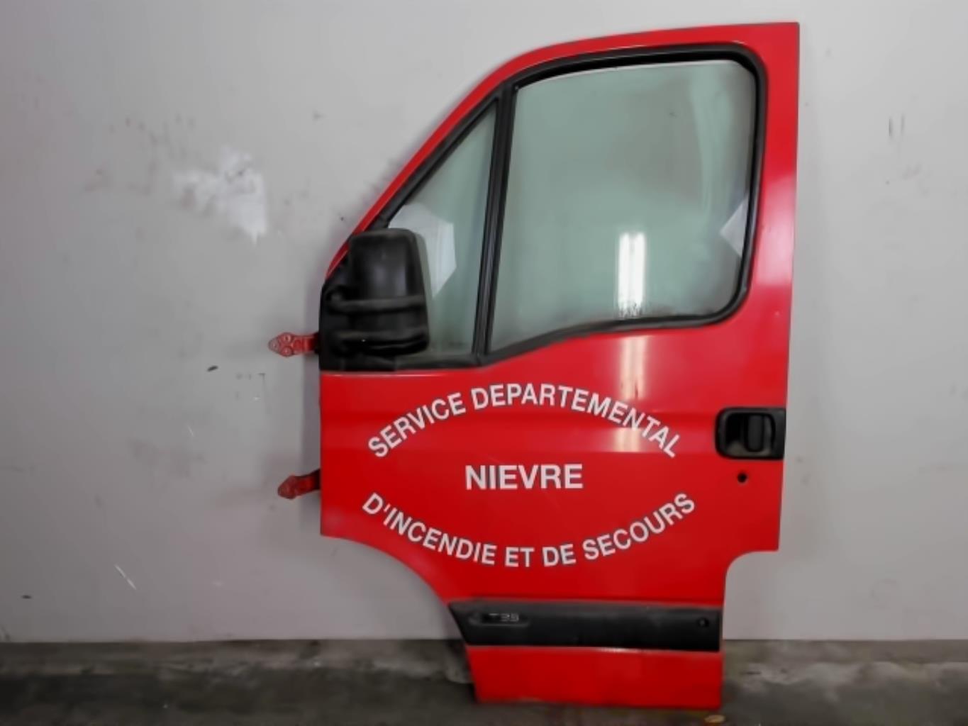 Porte avant gauche
