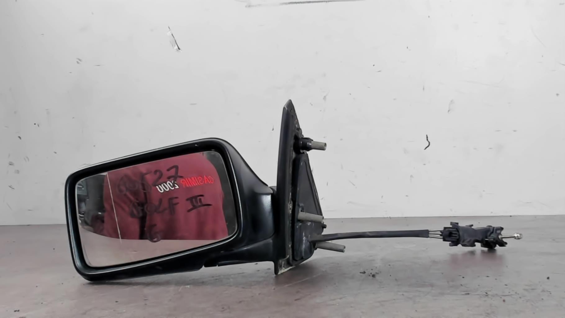 Retrovisor izquierdo