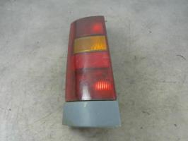 Fanale posteriore principale sinistro (luci)