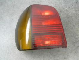 Fanale posteriore principale sinistro (luci)