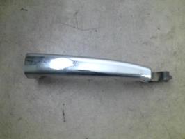 Poignee porte avant gauche