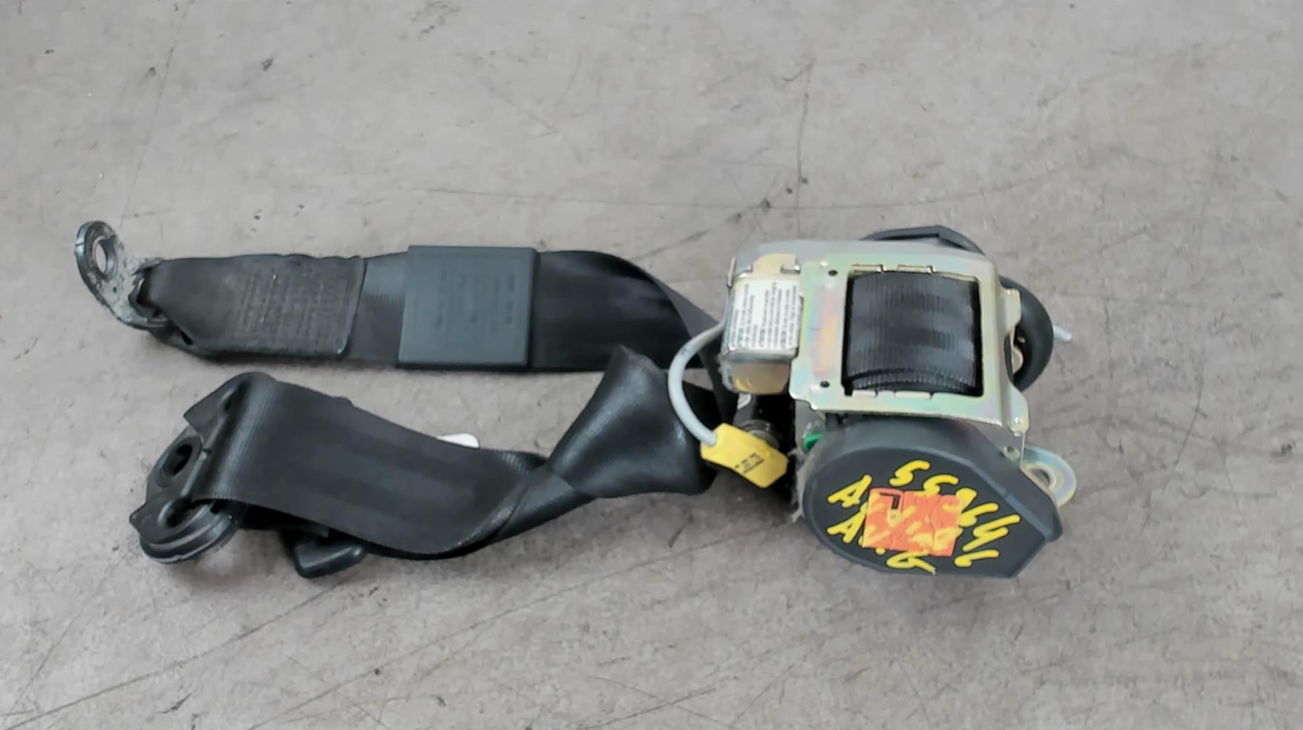 Ceinture avant gauche