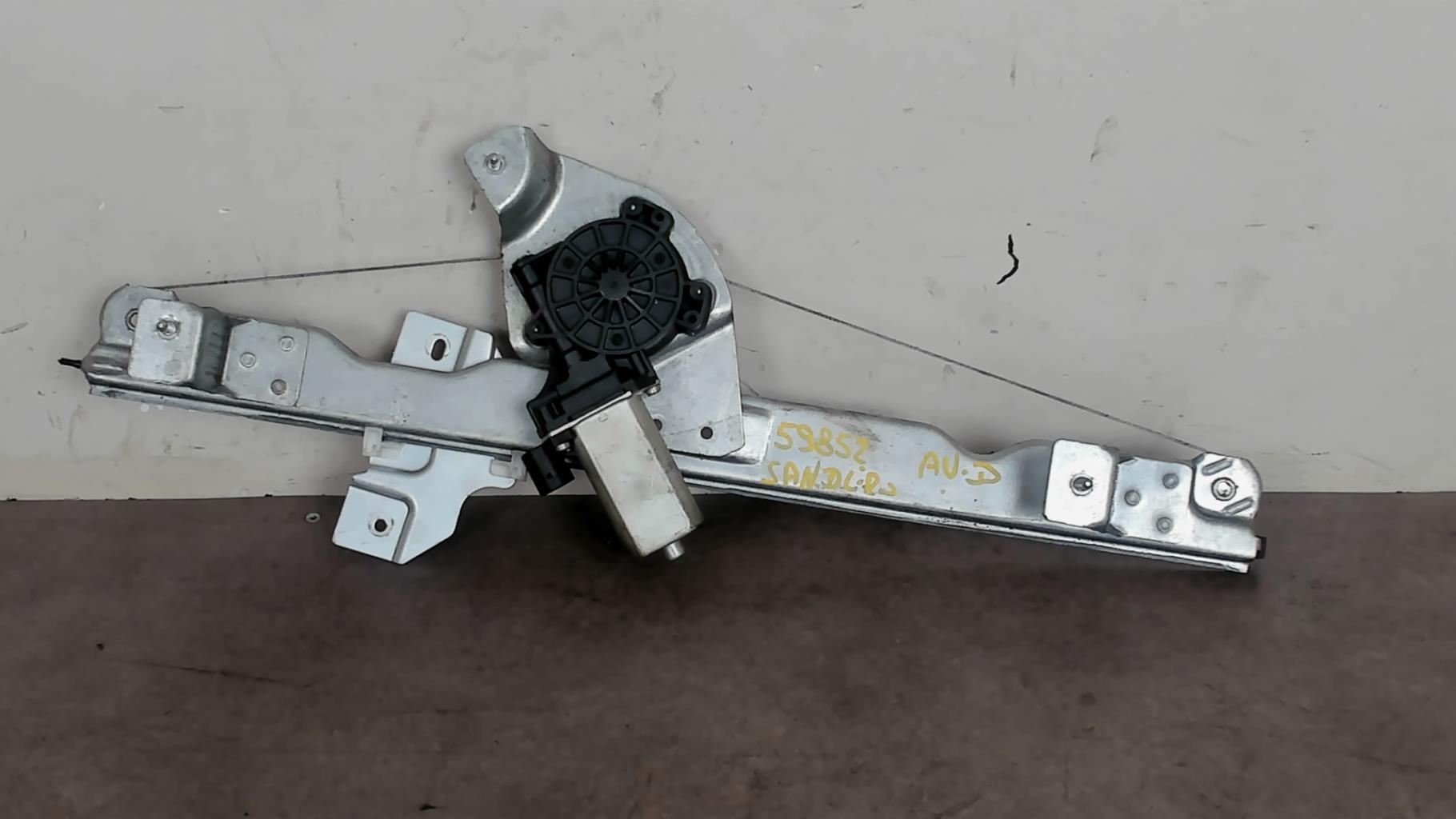 Leve vitre electrique avant droit