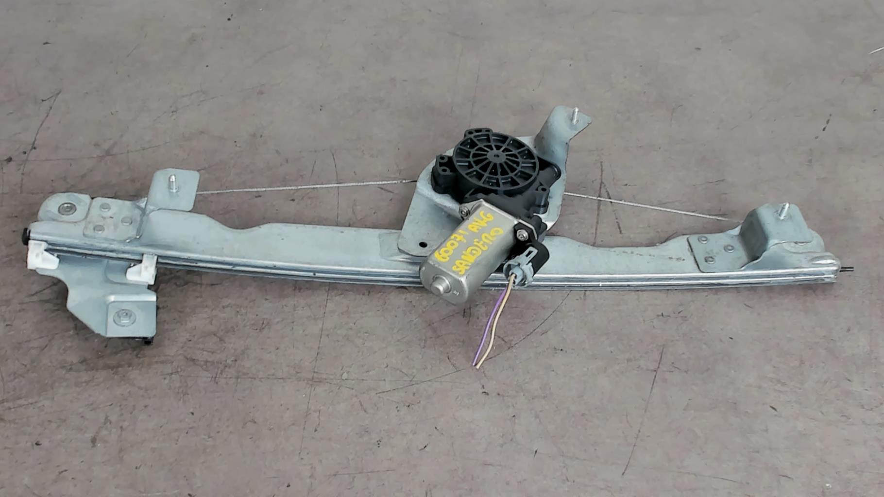 Leve vitre electrique avant gauche