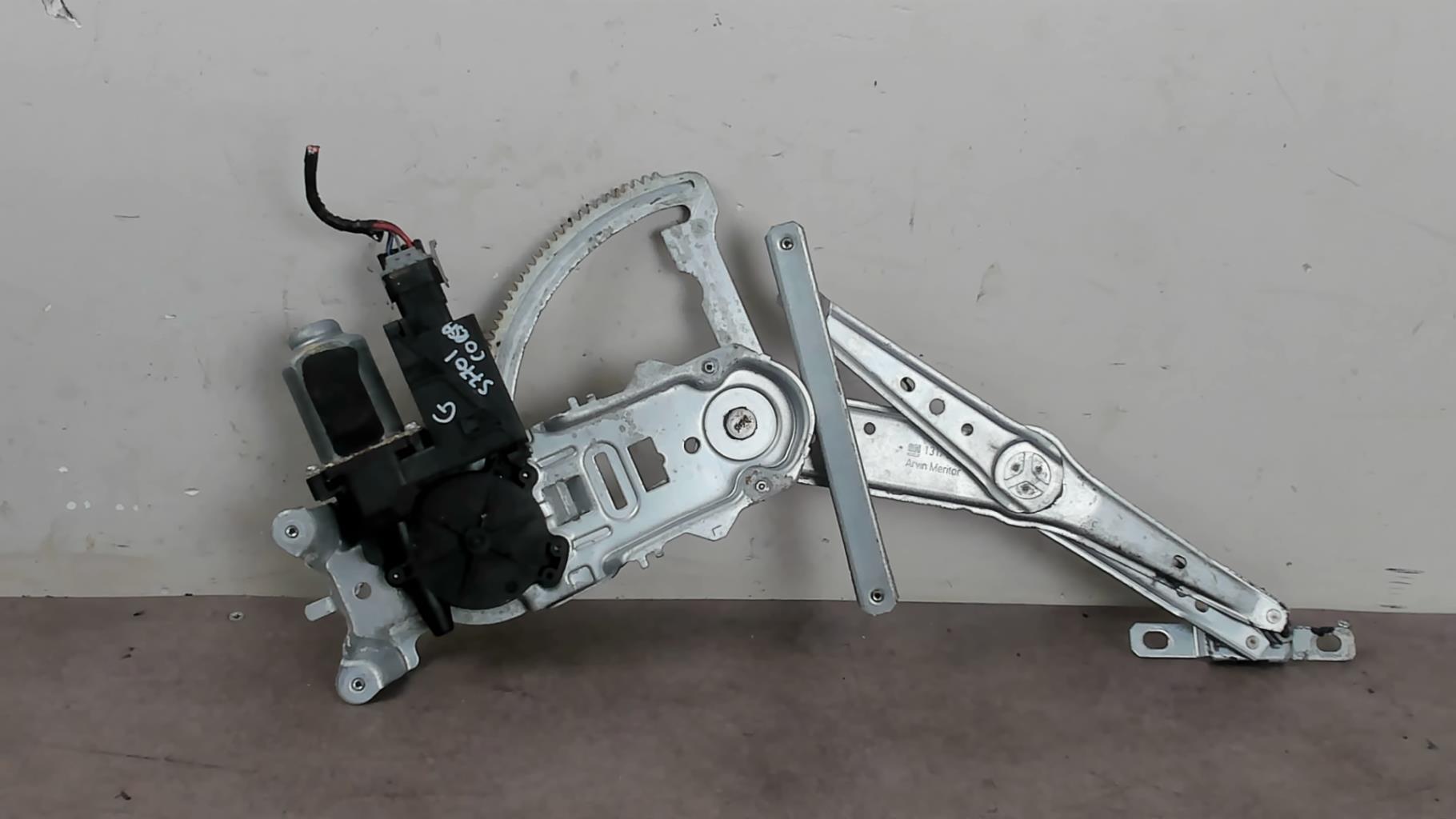 Leve vitre electrique avant gauche