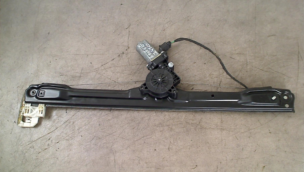 Leve vitre electrique avant gauche