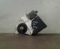 Moteur leve vitre avant droit