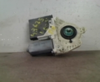 Moteur leve vitre avant droit
