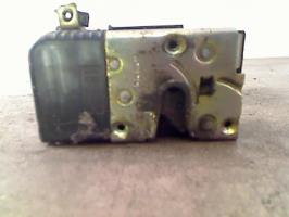 Serratura anteriore destra