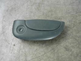 Poignee porte avant gauche