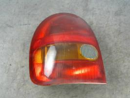 Fanale posteriore principale sinistro (luci)