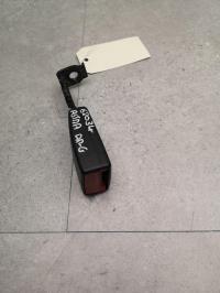 Attache ceinture arriere gauche