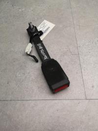 Attache ceinture avant gauche