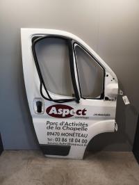 Porte avant droit