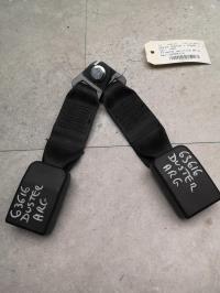 Attache ceinture arriere gauche