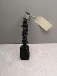 Attache ceinture avant droit