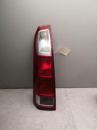 Fanale posteriore principale sinistro (luci)