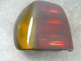 Fanale posteriore principale sinistro (luci)