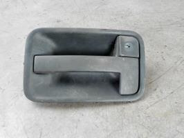 Poignee porte avant droit