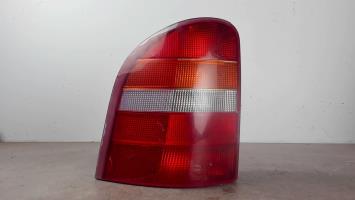 Fanale posteriore principale sinistro (luci)