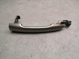 Poignee porte avant gauche
