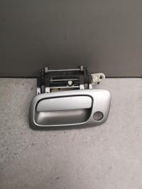 Poignee porte avant gauche