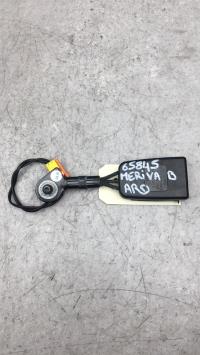 Attache ceinture arriere droit