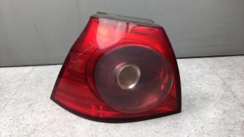 Fanale posteriore principale sinistro (luci)