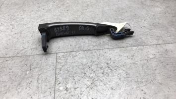 Tirador de puerta trasera izquierda